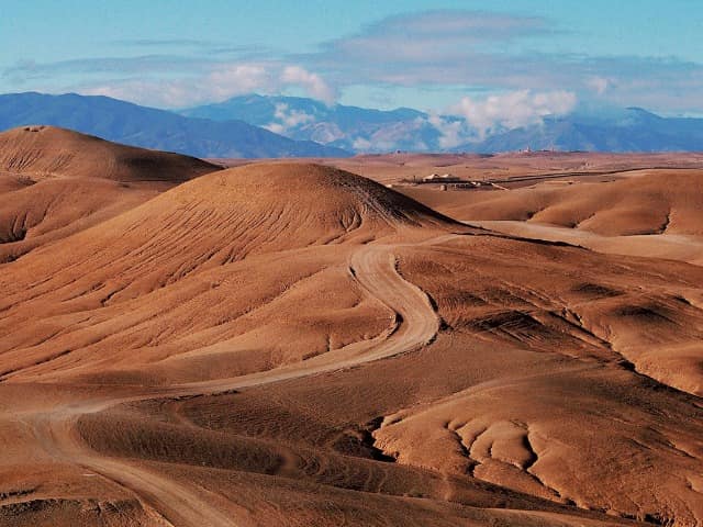 Marrocos agafay deserto montanha